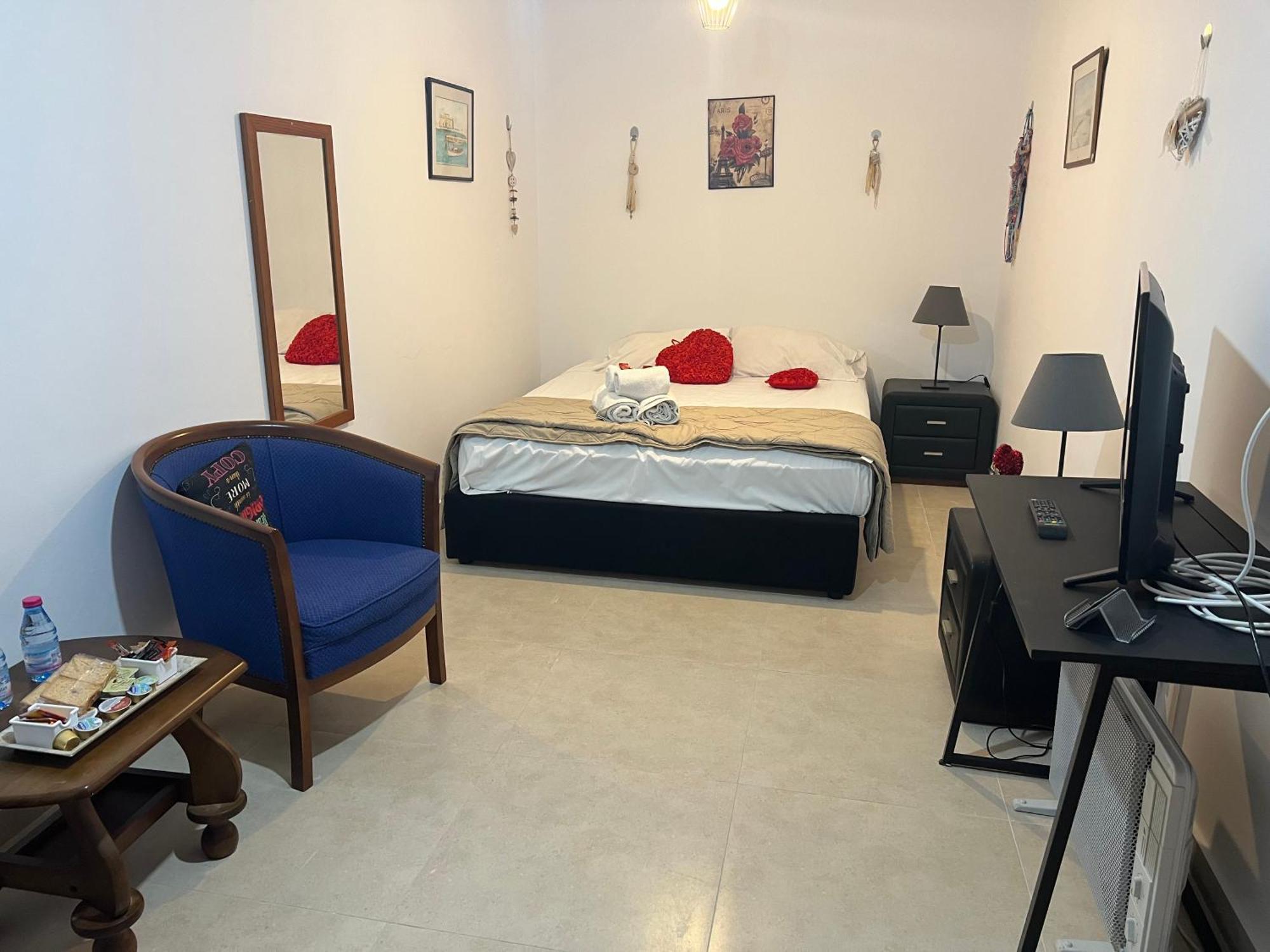 Charalambous Apartment Pafos Exterior foto
