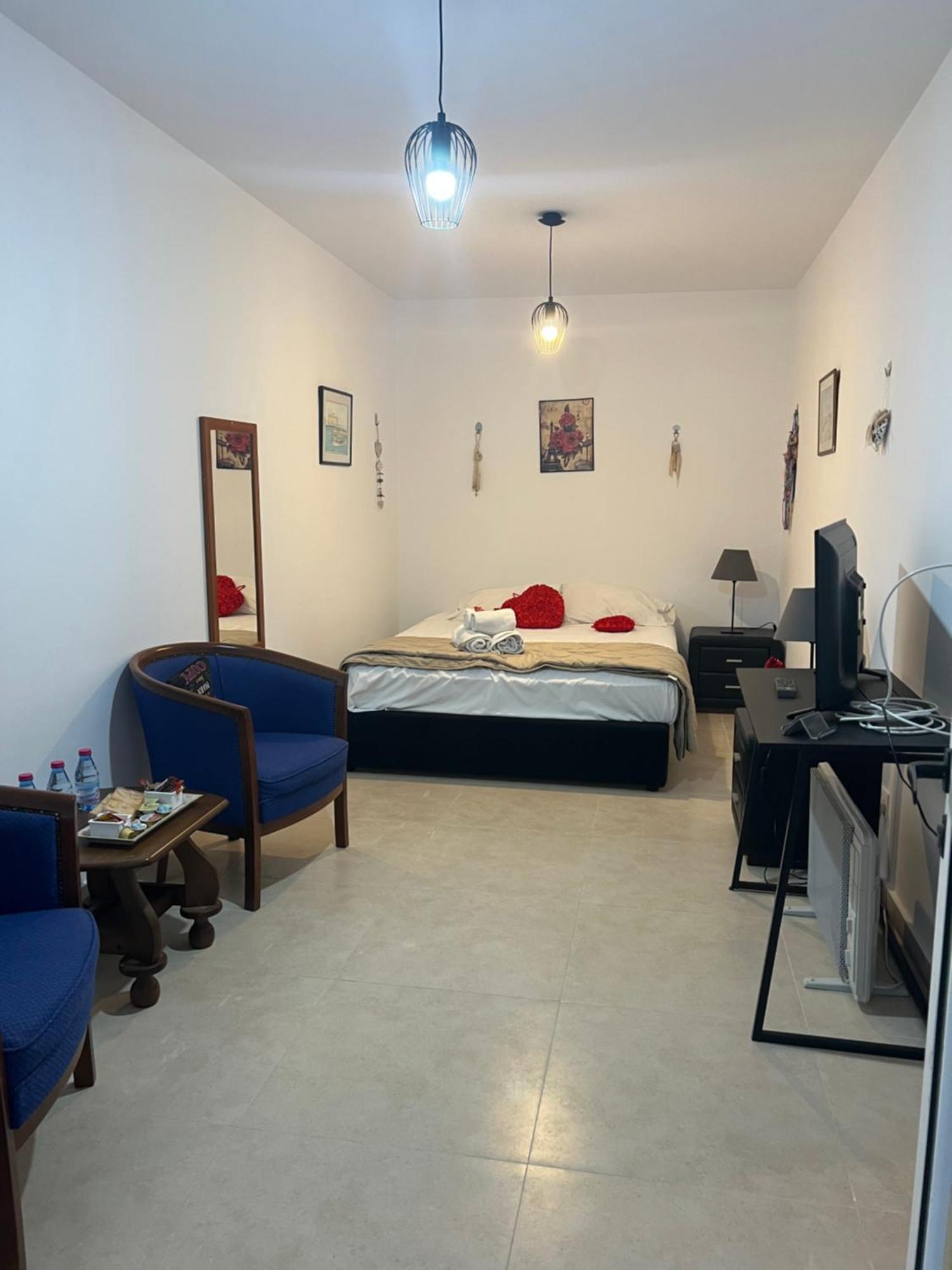 Charalambous Apartment Pafos Exterior foto